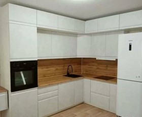 Модульная кухня Бруклин 2.4 x 2 м (Бетон белый) в Солнечном - solnechnyj.katalogmebeli.com | фото 15